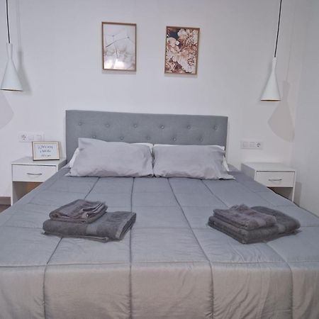 Apartamento Comarca De Haro Luaran gambar