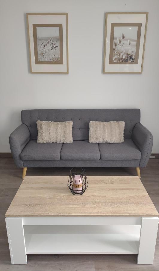 Apartamento Comarca De Haro Luaran gambar