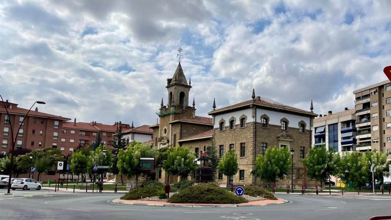 Apartamento Comarca De Haro Luaran gambar